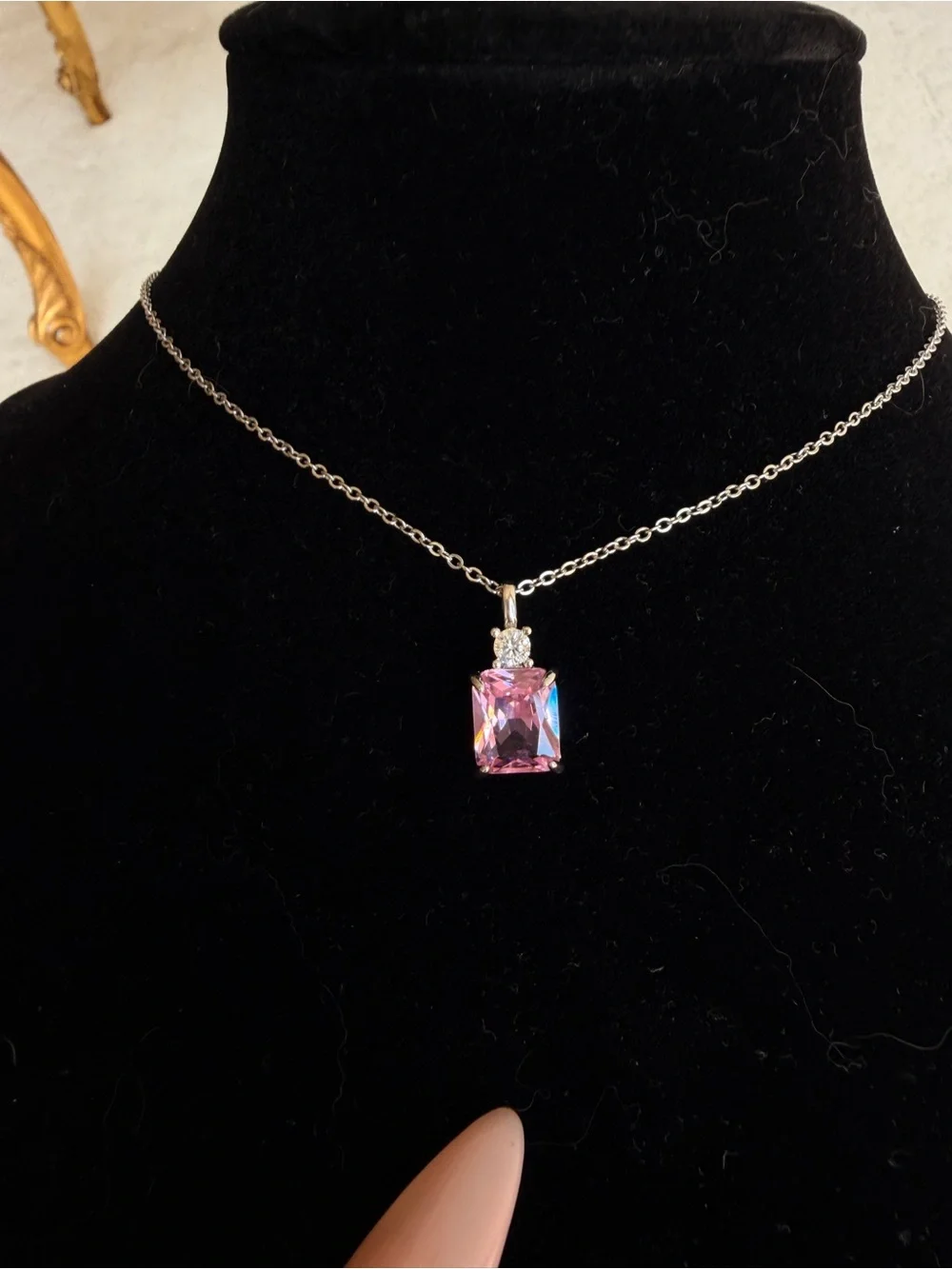 Pink diamond necklace